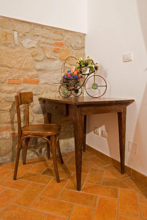 Podere Il Fattoioフィリーネ・ヴァルダルノ 部屋 写真