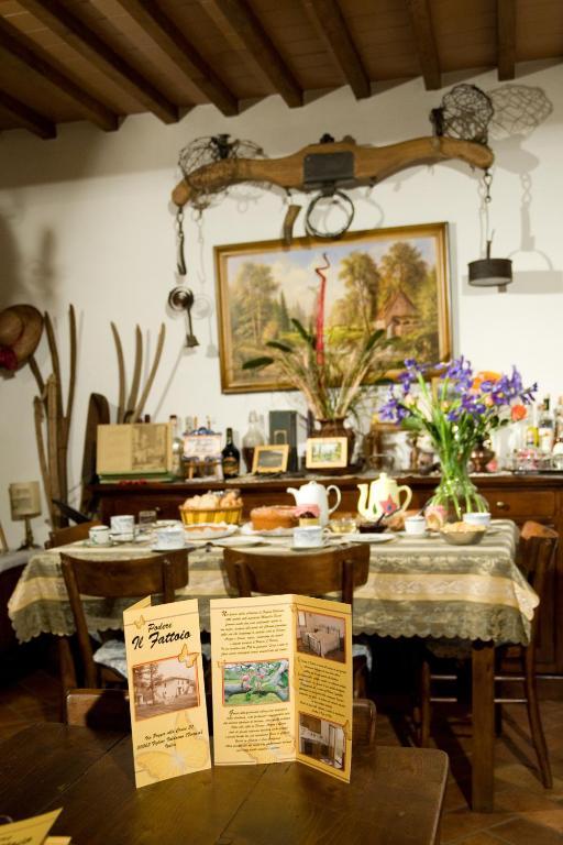 Podere Il Fattoioフィリーネ・ヴァルダルノ 部屋 写真